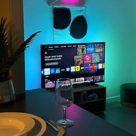 Le Petit Refuge, Netflix - 3 Min Gare 隆河省